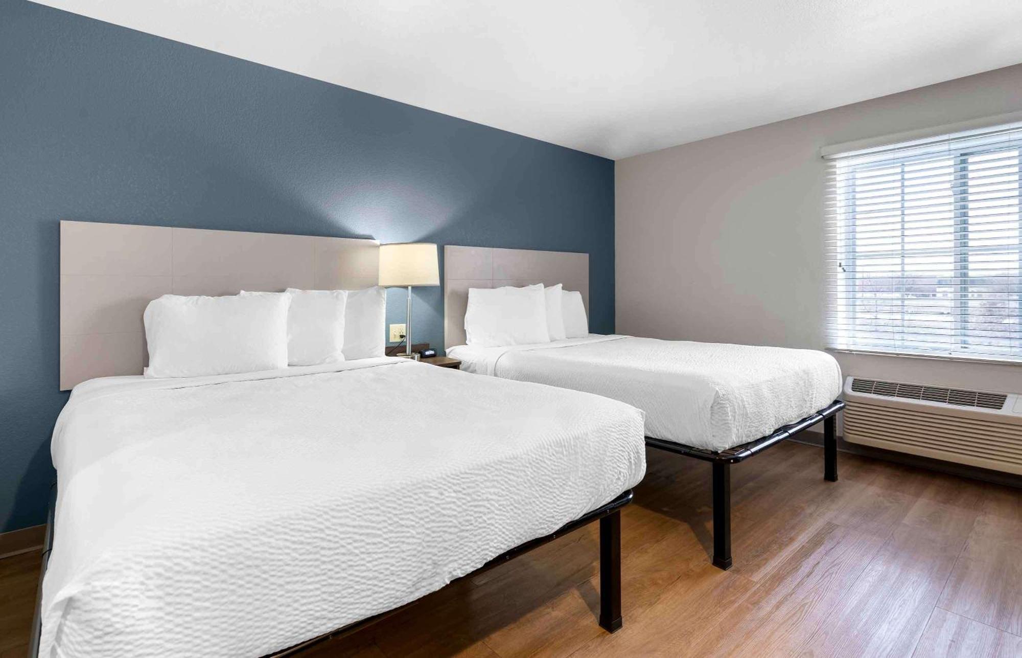 Extended Stay America Select Suites - Louisville - Airport Exterior photo